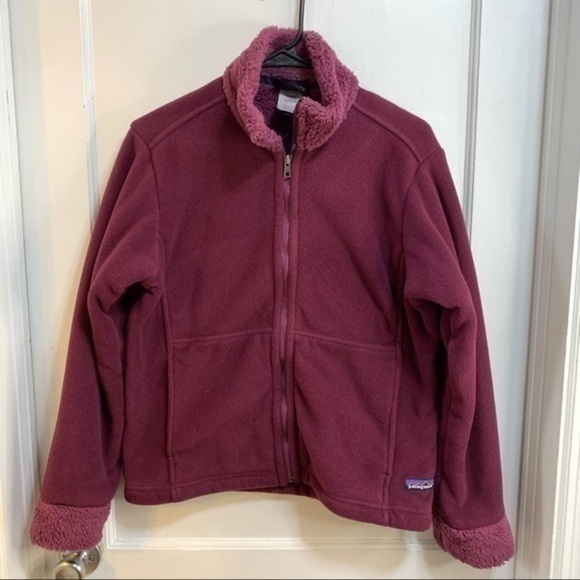 Patagonia Jackets & Blazers - Patagonia Synchilla Plum fleece zip up jacket